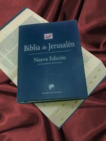 BIBLIA DE JERUSALEN(4ª EDICIÓN MANUAL TOTALMENTE REVISADA.EDICION 2009) | 9788433023216 | ESCUELA BÍBLICA ARQUEOLÓGICA DE JERUSALÉN | Llibreria Geli - Llibreria Online de Girona - Comprar llibres en català i castellà