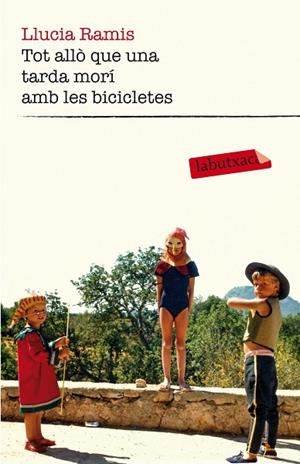 TOT ALLÒ QUE UNA TARDA MORÍ AMB LES BICICLETES | 9788499308197 | RAMIS,LLUCIA | Llibreria Geli - Llibreria Online de Girona - Comprar llibres en català i castellà