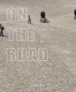 ON THE ROAD | 9788434313385 | MOURE,GLORIA | Llibreria Geli - Llibreria Online de Girona - Comprar llibres en català i castellà
