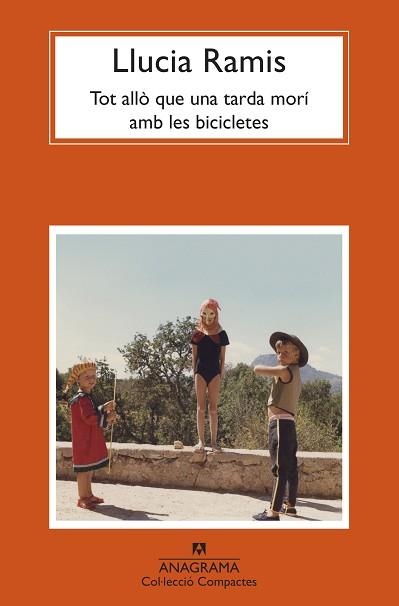 TOT ALLÒ QUE UNA TARDA MORÍ AMB LES BICICLETES | 9788433961327 | RAMIS, LLUCIA | Libreria Geli - Librería Online de Girona - Comprar libros en catalán y castellano