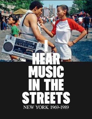 I HEAR MUSIC IN THE STREETS | 9788410024847 | Libreria Geli - Librería Online de Girona - Comprar libros en catalán y castellano