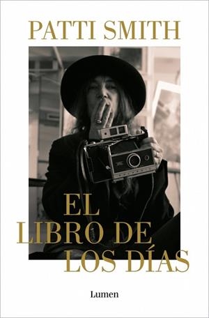 EL LIBRO DE LOS DÍAS | 9788426424471 | SMITH, PATTI | Llibreria Geli - Llibreria Online de Girona - Comprar llibres en català i castellà